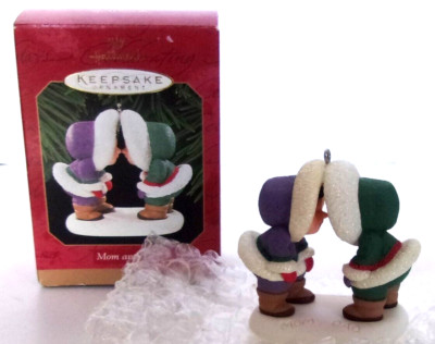 1999 Hallmark Keepsake Eskimos MOM & DAD Christmas Ornament
