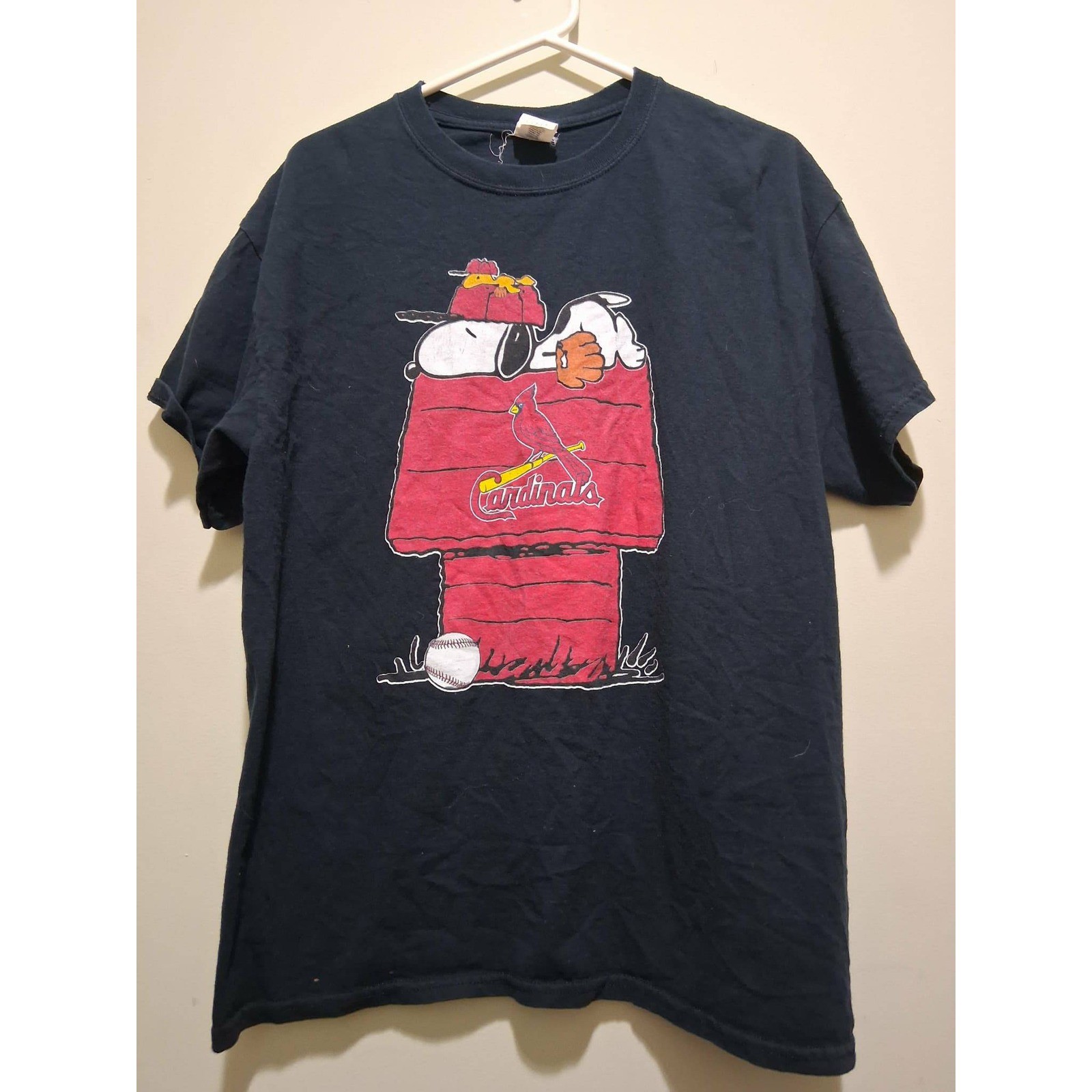 St Louis Cardinals Snoopy T Shirt Mens Large Blac… - image 1