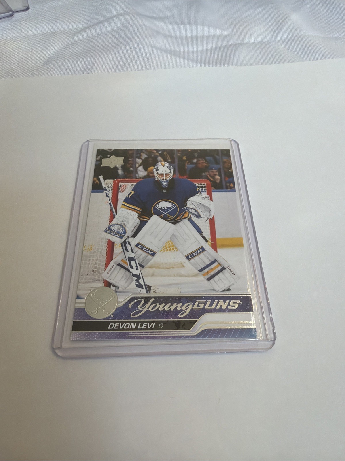 2023-24 Upper Deck Series 1 - Young Guns Devon Levi #237 (RC) Pack Fresh Near Mt