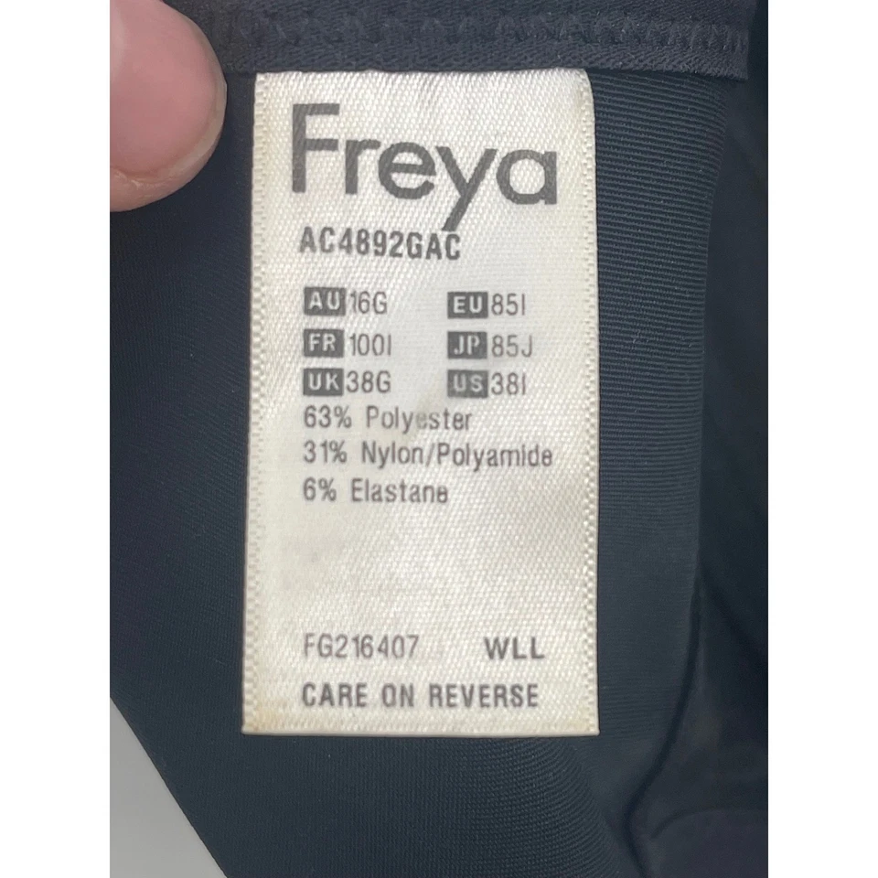 Sujetador deportivo Freya Active negro azul estampado de llama soporte completo gorra talla 38I Foto 4 de 4