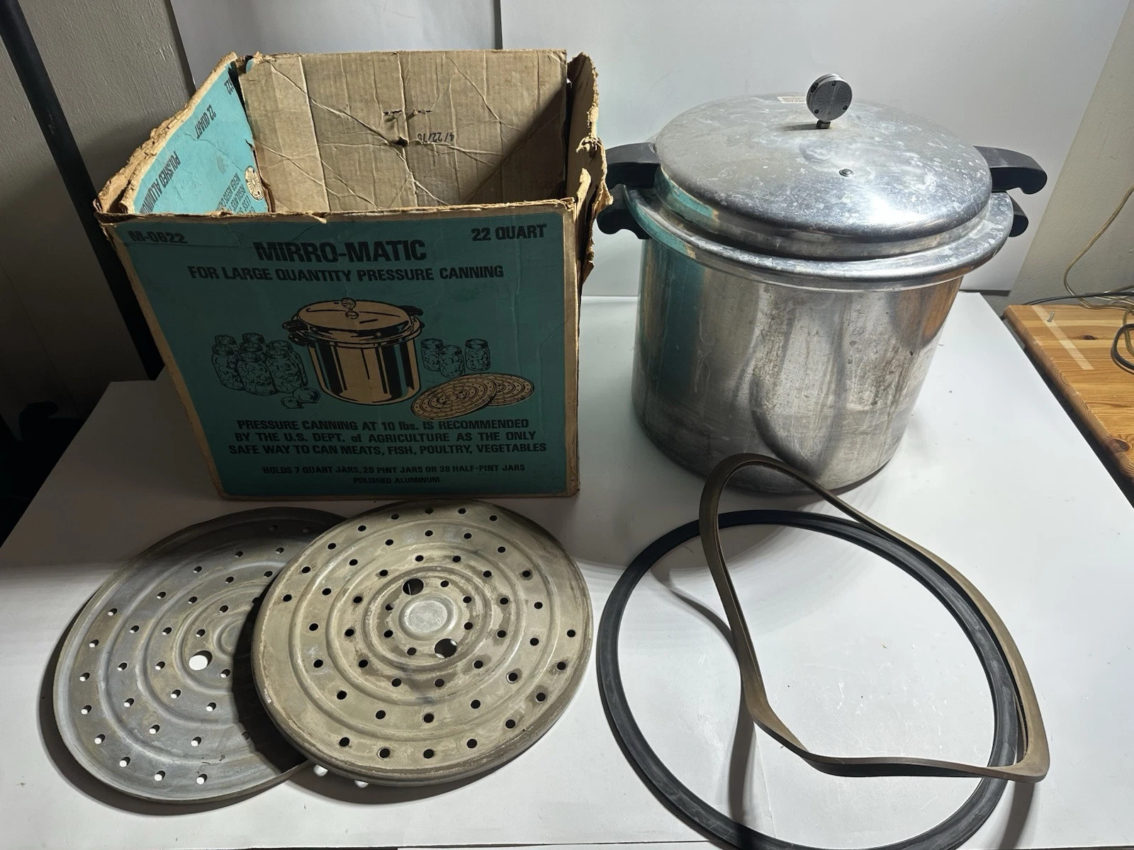 Mirro Matic 22 Quart Pressure Cooker Canning M-0622 In Box Complete