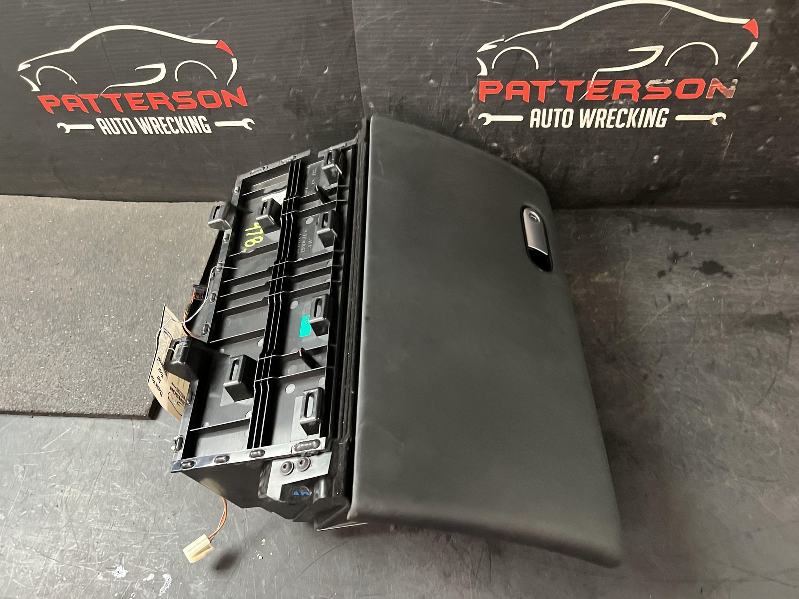 07-12 BENTLEY CONTINENTAL GT DASH GLOVE BOX STORAGE COMPARTMENT BLACK
