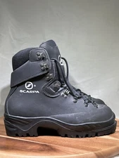 Scarpa Manta M4 Mountaineering Boot Mens 39 7.5 US