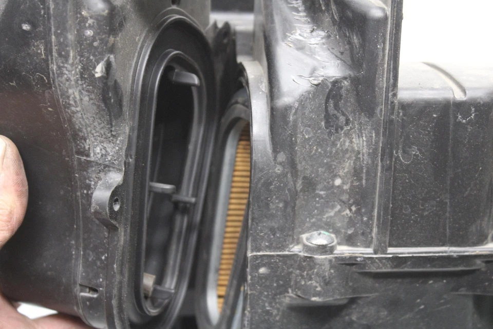 Honda CBF1000 2008 caja de aire caja de filtro de admisión de aire BB641 Foto 2 de 4