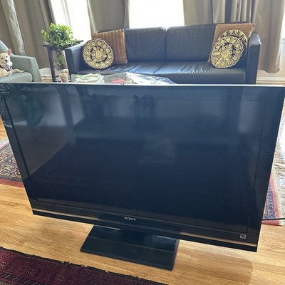 SONY Bravia LCD Color TV KDL-46v5100