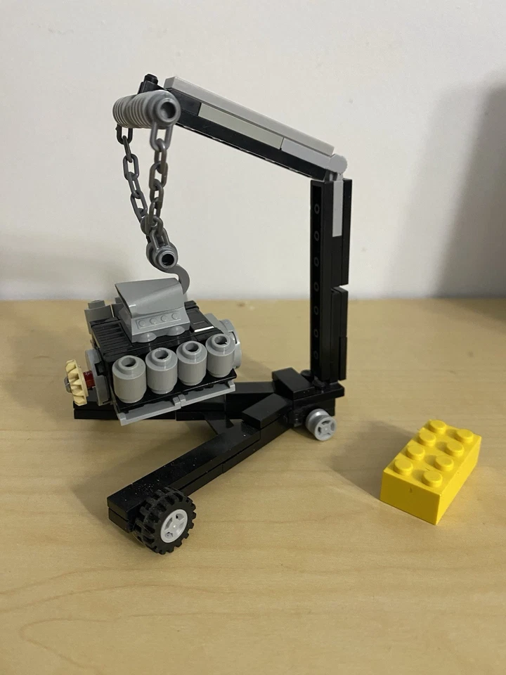 Lego MOC Engine Cherry Picker/Engine Hoist With V-8 Engine Genuine Lego Parts - Image 2 of 4