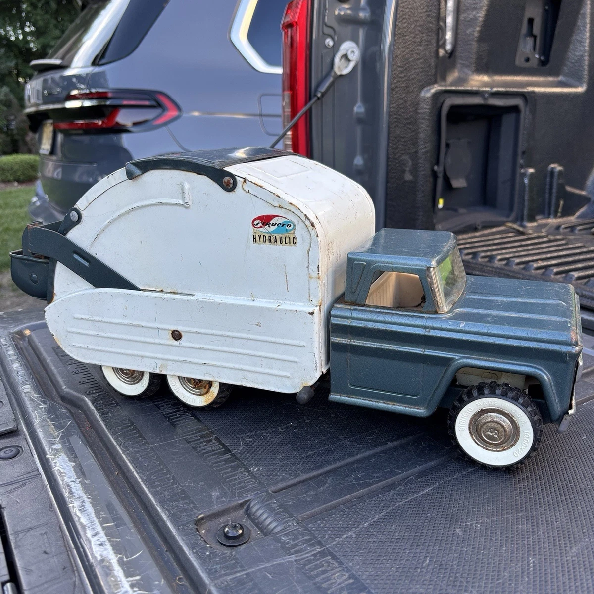 Structo Vintage Manufacture Diecast Cars, Trucks & Vans for sale