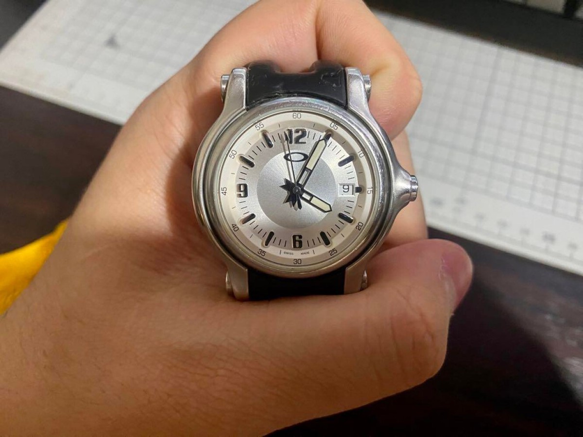 Oakley Holeshot 3 Watch Y2K | eBay