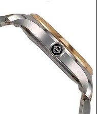 Baume & Mercier Clifton Men's Watch 18K Solid Gold Bezel MOA10352. MRSP $4,800 9