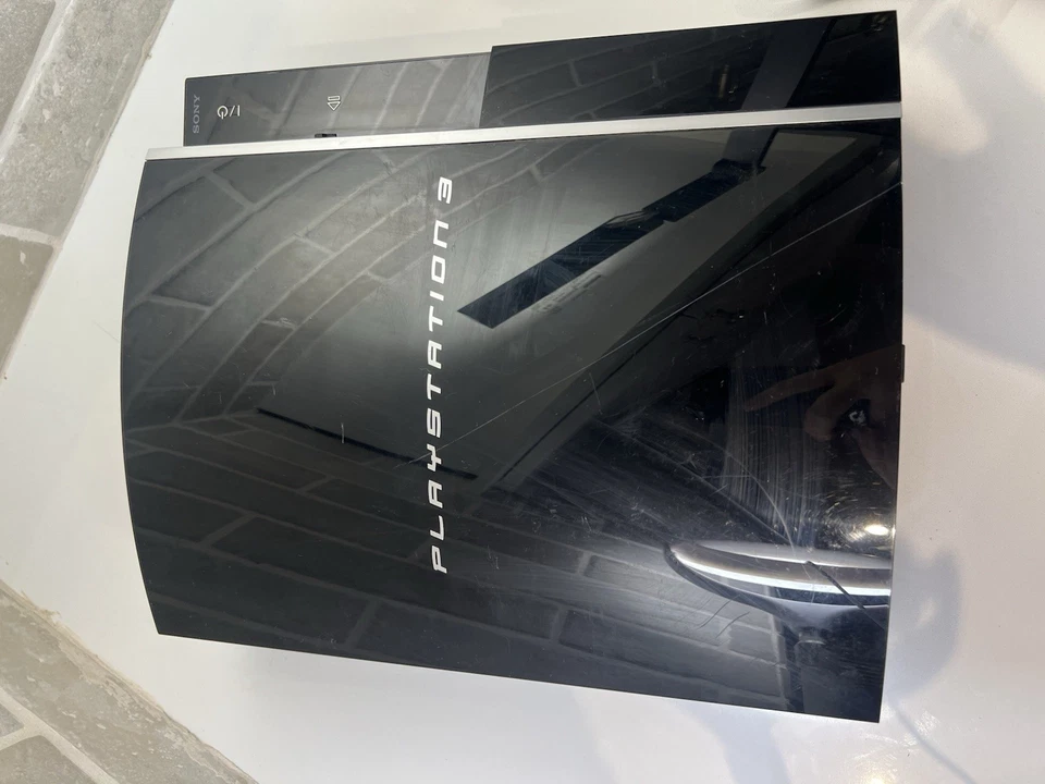 Sony PS3 CECHL01 80GB Console - PS1 Backwards Compatible - 1 Controller Tested - Image 4 of 4