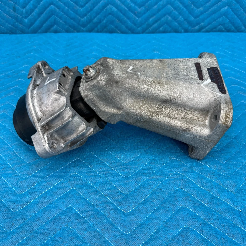 12–17 BMW 650i 4.4 N63 xDrive Left Engine Mount With Bracket OEM 2211677737301 - Image 4 of 4