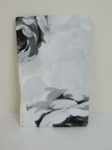 Pottery Barn Bed Of Rose Standard Size Pillow Sham New Emily