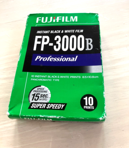 Fujifilm FP3000B  Instant Black & White Film expired 2014 fast ship - Picture 1 of 7
