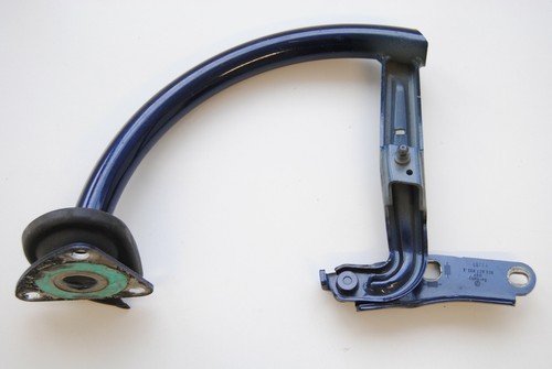 VW PASSAT B6 2007 RHD Kofferraumdeckelscharnier rechts 3C5827302A 1767171