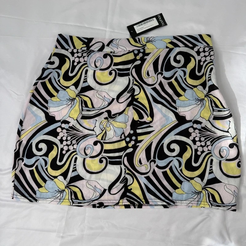 Boohoo pastel abstract print mini skirt UK 16