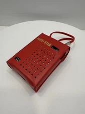 VINTAGE *NEW* 70's Four Star FS-8 Solid State Radio in Red - RARE