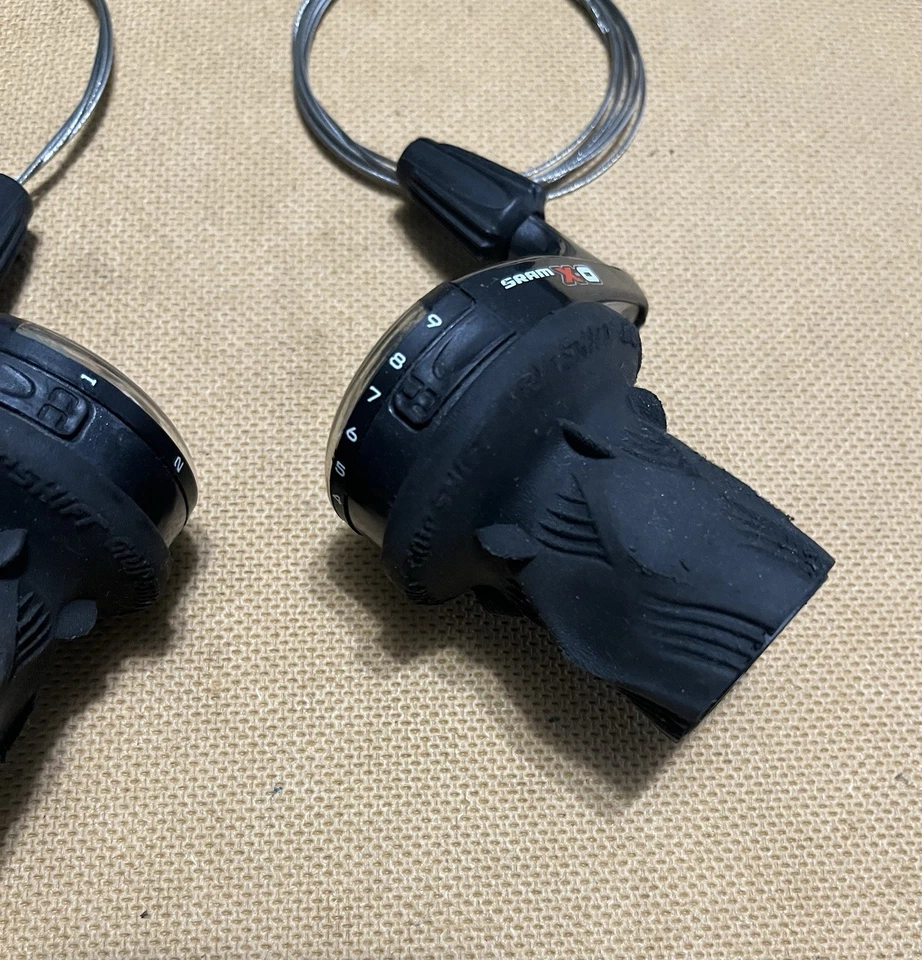 Juego de palanca de cambios SRAM XO 3 x 9 velocidades Grip Shift Twist Foto 2 de 4