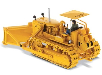 模型製作用品 CAT D7C TRACK-TYPE TRACTOR 85577 1:50 Diecast Masters 85577 Cat D7C Track Type Tractor 1/50 Scale