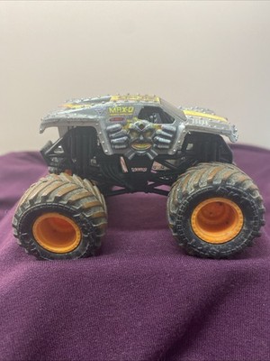 Monster Jam Maximum Destruction Max D 1:64 Monster Truck