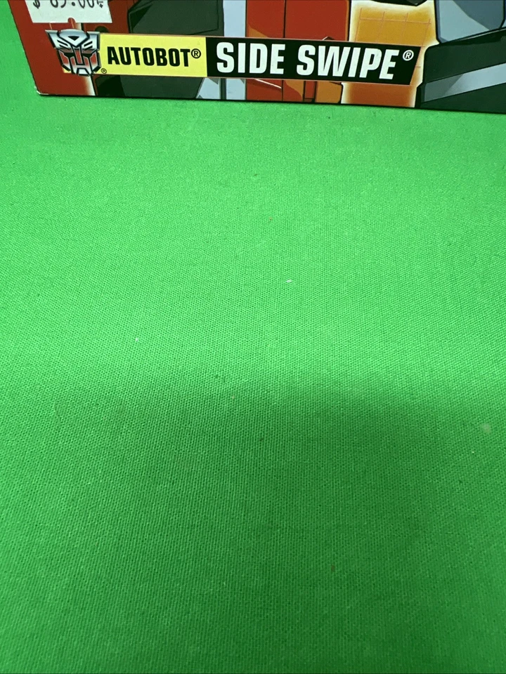 Transformers Hasbro G1 Reissue Sideswipe TRU Exclusive Commemorative Series VIII - Image 3 of 4