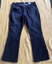 Women  s Levi Jeans Size 16 Stretchy Modern Boot Cut Excellent Condition