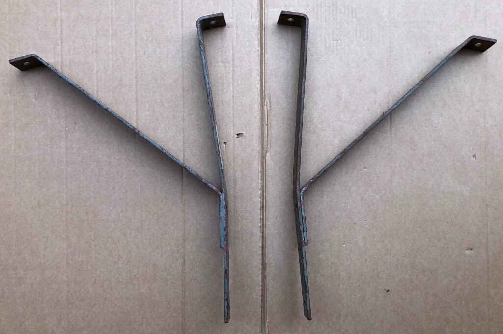 Supports pare-chocs avant Volvo 140 1973 corrigez l'alignement défectueux avec les refs 688549