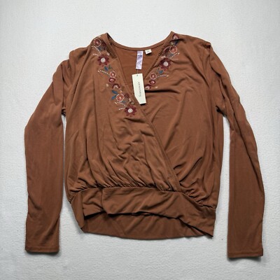Francesca s Alya Crossover Top Size Medium NWT Floral Embroidered Brown