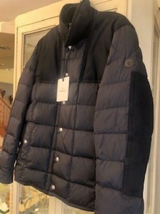 casaco moncler usado