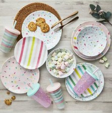 Zak Designs 16-Piece Color-Changing Tumbler Melamine Plate Bowl Dinnerware Set