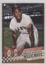 2020 Topps Decades Best Award Winners Gold 34/50 Willie Mays #DB-6 HOF nq3