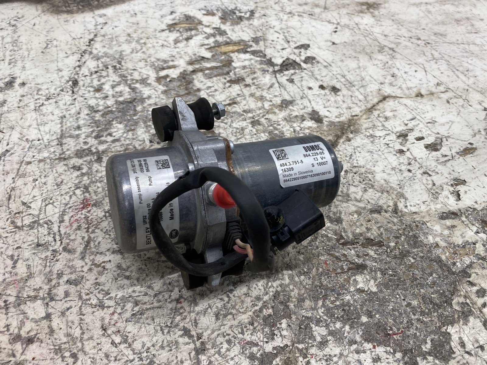 2010-2020 BENTLEY MULSANNE OEM BRAKE SYSTEM VACUUM PUMP 3Y0927317
