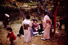 APRIL 1953 Men Women Kids Japan  Red Border Kodachrome  Slide BT-G