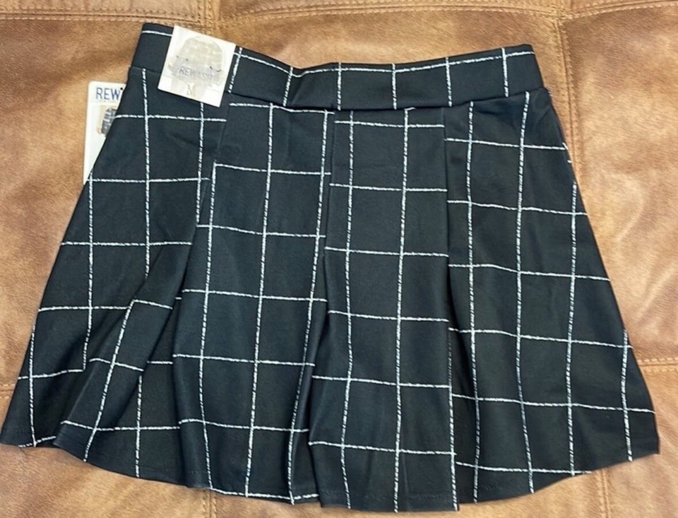 Pleated Mini Skirt Skort Y2K Schoolgirl Look Black Plaid Size M NWT eBay