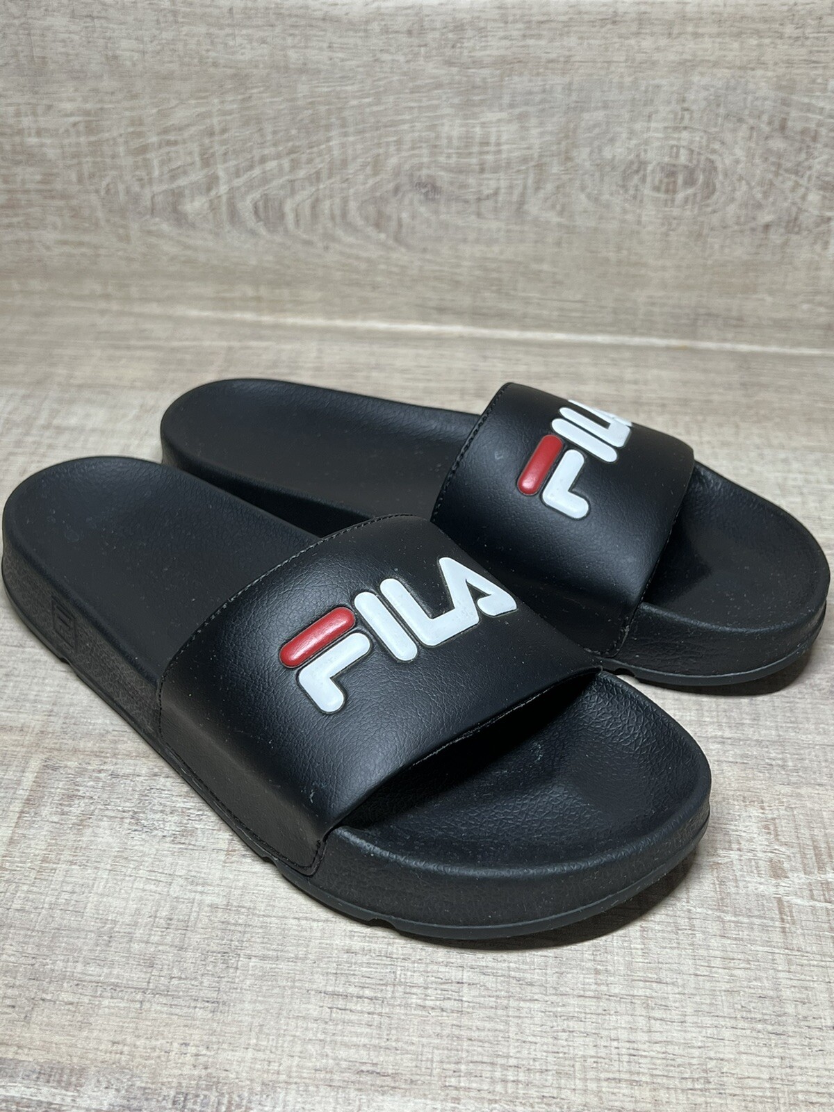 FILA Drifter sandali donna slide taglia 8 neri usati in ottime condizioni