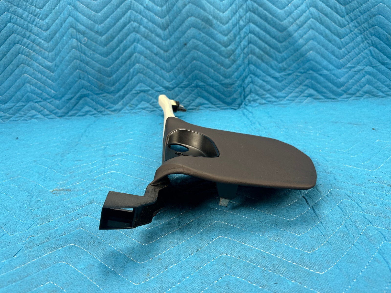Bentley Flying Spur Front Driver's Kick Trim Panel Black/Ivory 2006-2012 OEM