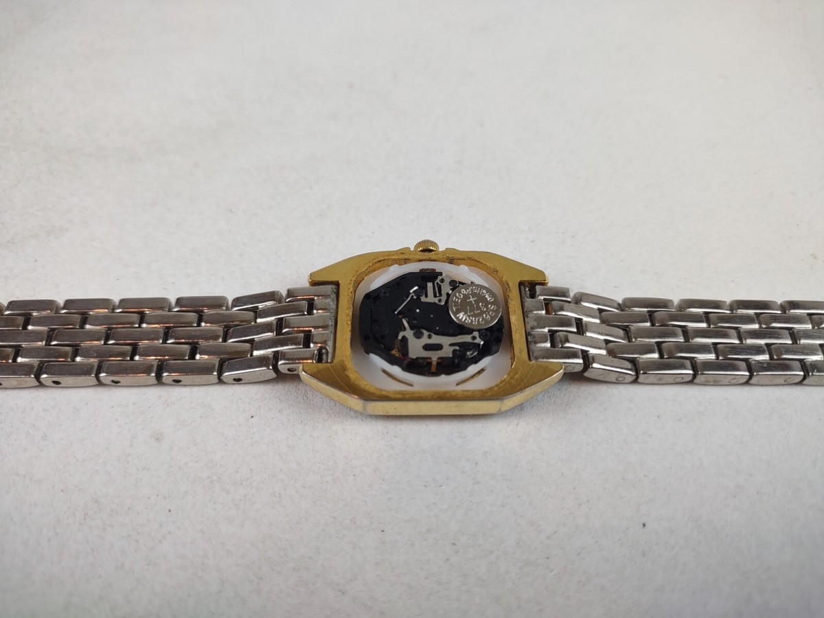 Vintage Oscar de la Renta Parfums Watch Women 22mm Silver  display picture 3