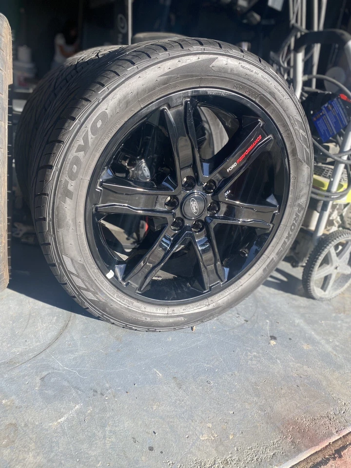 Ford Performance Wwheels and Toyo tires - Image 3 of 3
