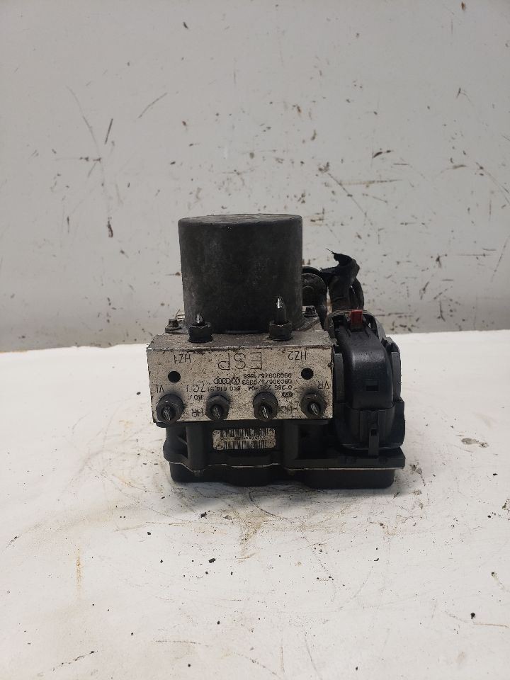 Anti-Lock Brake Part Assembly Sedan AWD Quattro Fits 09-10 AUDI A4 Used OEM