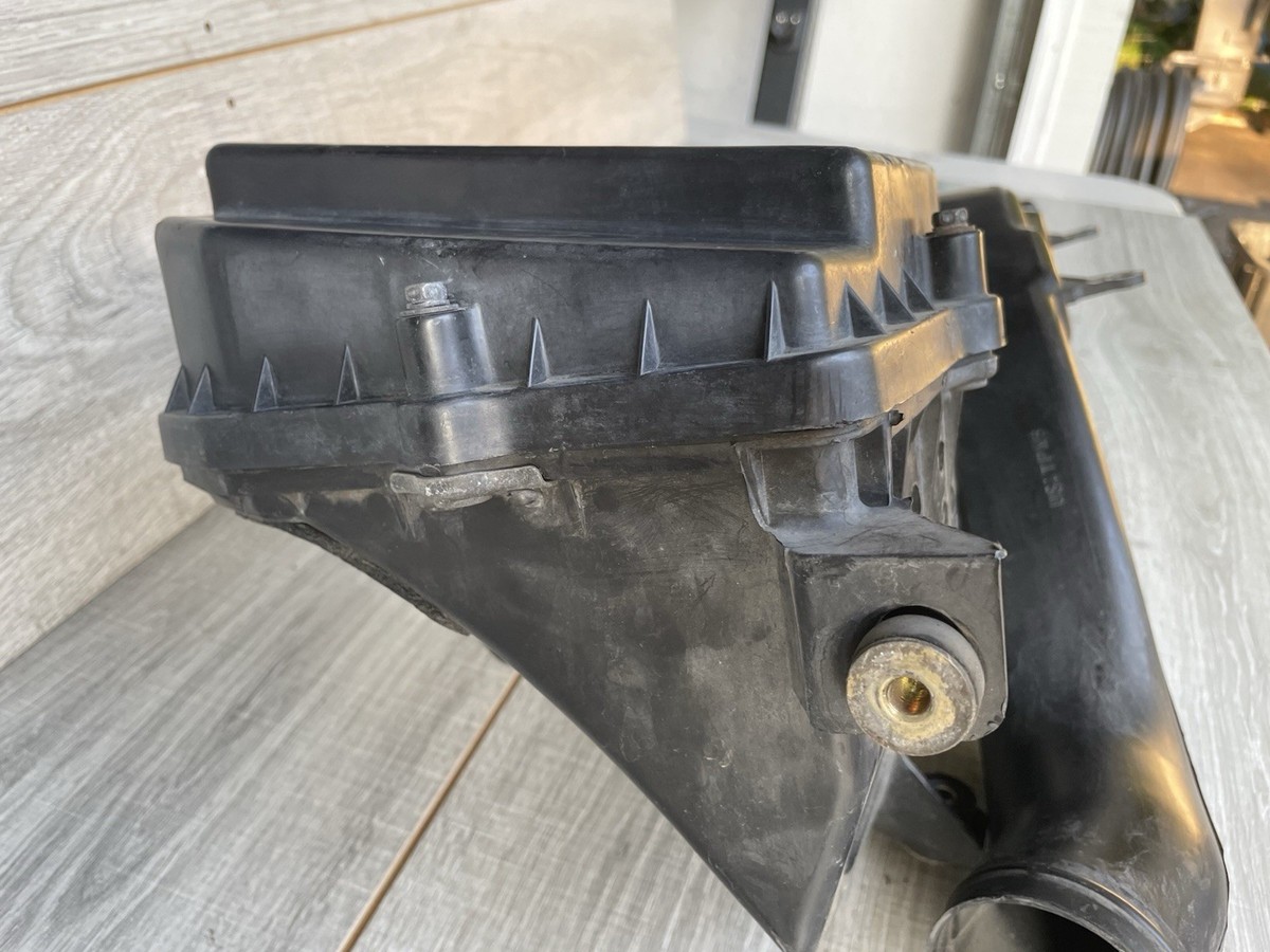 88-91 Honda EF Civic Hatch CRX Int Air Filter Box W/ Lid & Arm OEM