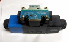 New Old Stock Eaton Vickers DG4V-3S-6C-M-FW-B5-60 Control Valve DG4V3S6CMFWB560