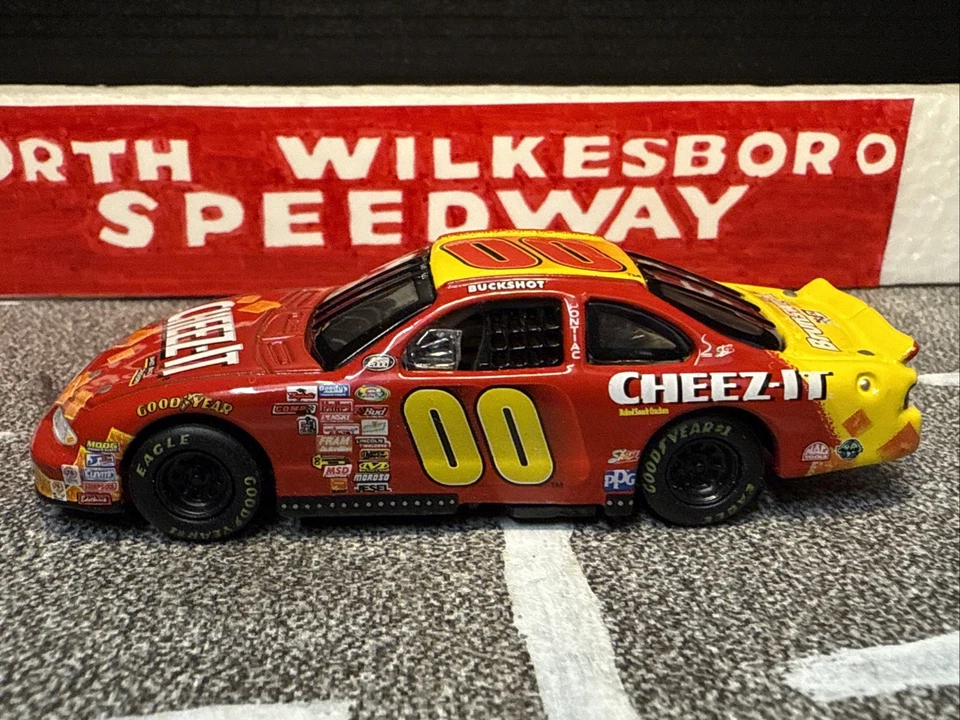 2000 Buckshot Jones #00 Cheez-It 1/64 Nascar Action Diecast Loose - Image 2 of 4