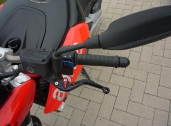 Leviers Aprilia Shiver réglables à 6 positions - Commandes de frein et embrayage ergonomiques