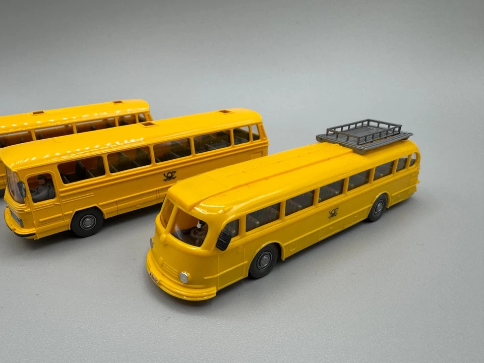 1:87 Wiking Mercedes-Benz 3x O 302 & 6600 H Postbus (DHL) 3x - Bild 2 von 4