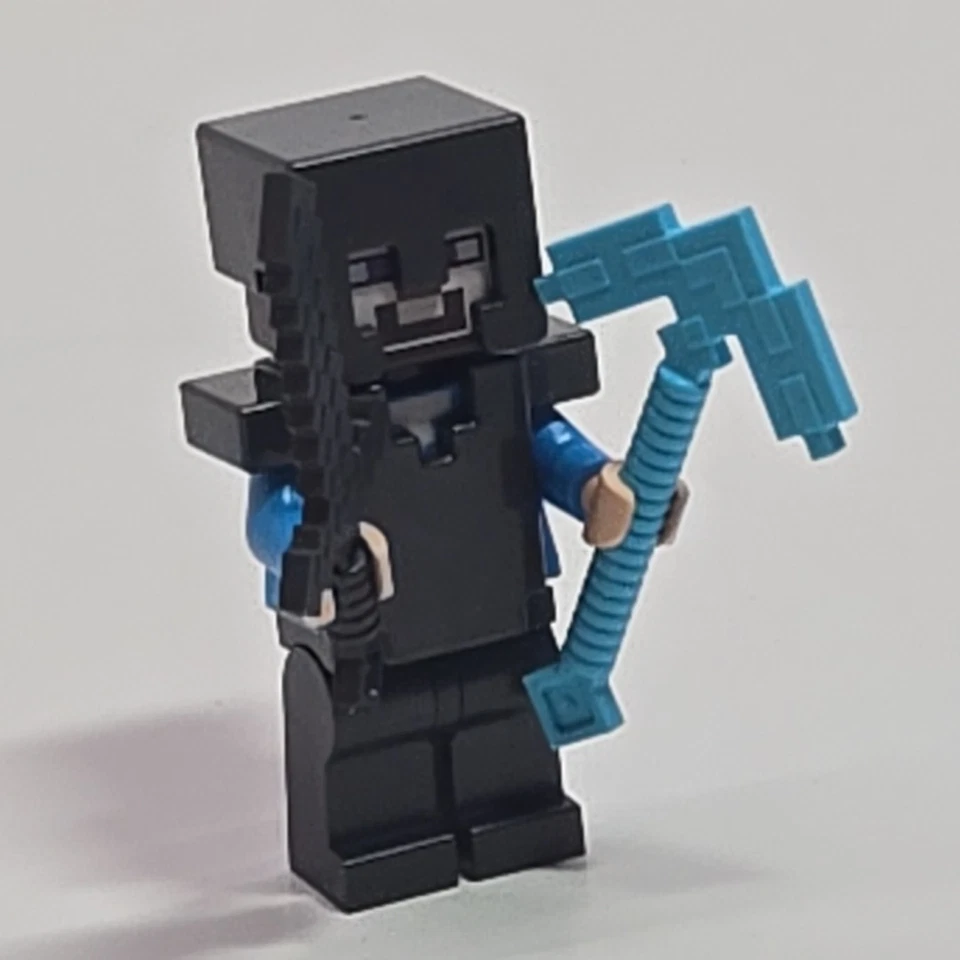 Minifigura LEGO Minecraft Netherite Armor Foto 2 de 4