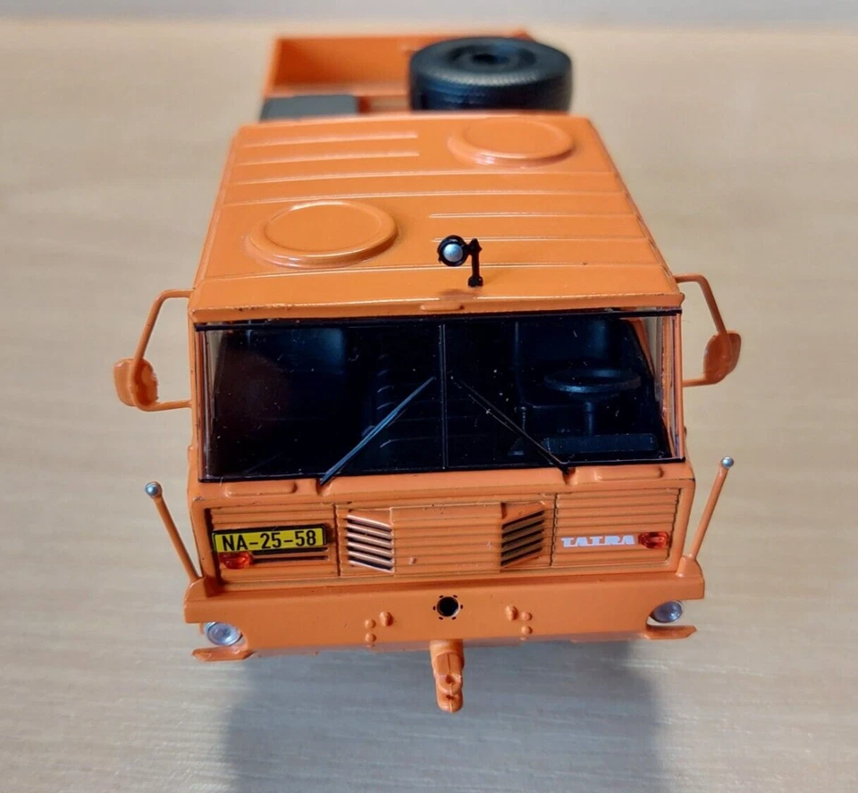 Tatra 813 6x6, 1968, escala 1/43, De Agostini Foto 4 de 4