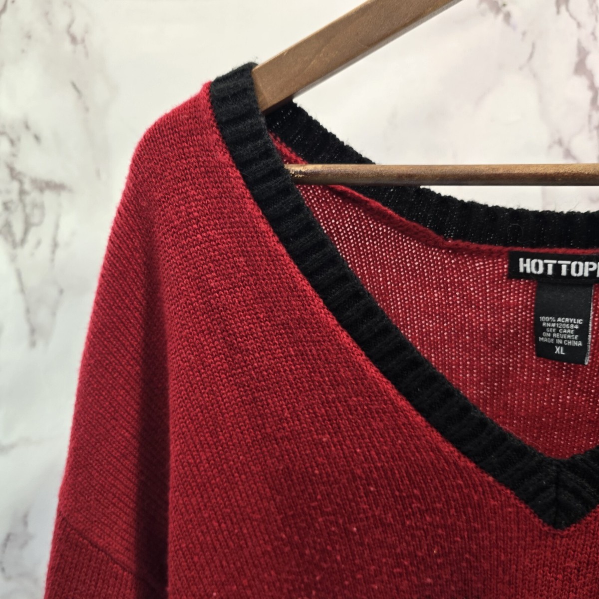 Hot Topic Sweater Womens XL Red Black Dead Inside V Neck Dark