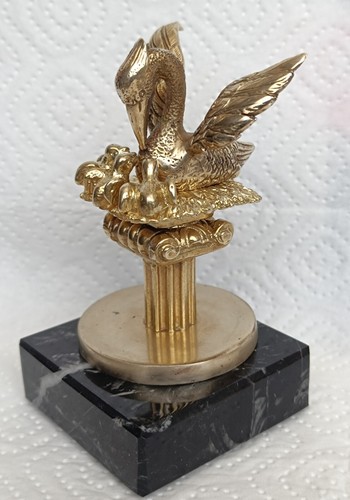Pelikanstatue Rosenkreuz, Rose Croix Freimaurer-Juwel Messing - Bild 10 von 15