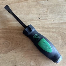 Matco Tools 8" Curved Tip Striking Pry Bar Green Comfort Grip PBG8A