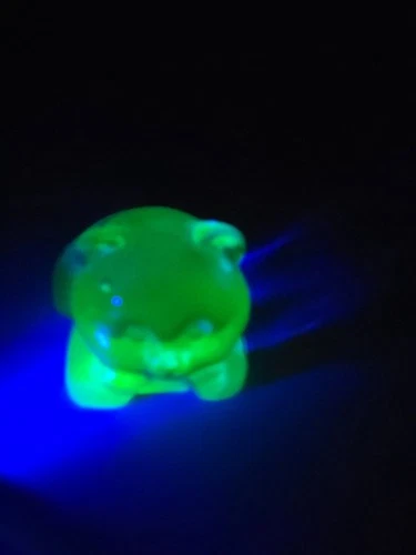 Vintage Fenton Uranium daydreamin CubFigurine Art GlassCollectible Glow Under UV