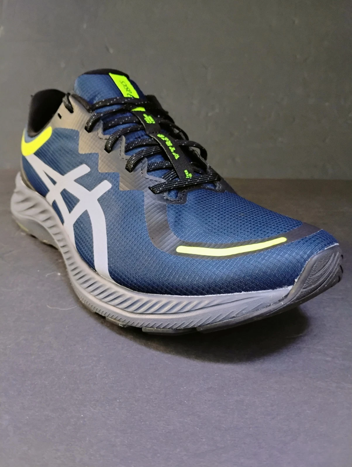 LKNW! ASICS Gel Excite 8 Sneakers Running Blu Giallo 1011B307 400 Uomo Taglia 11